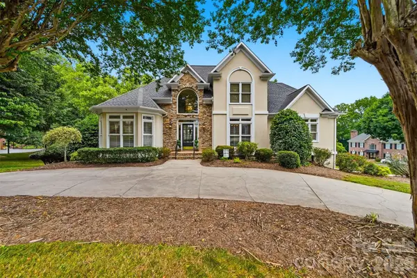 308 41st Avenue Place Nw, Hickory, NC 28601