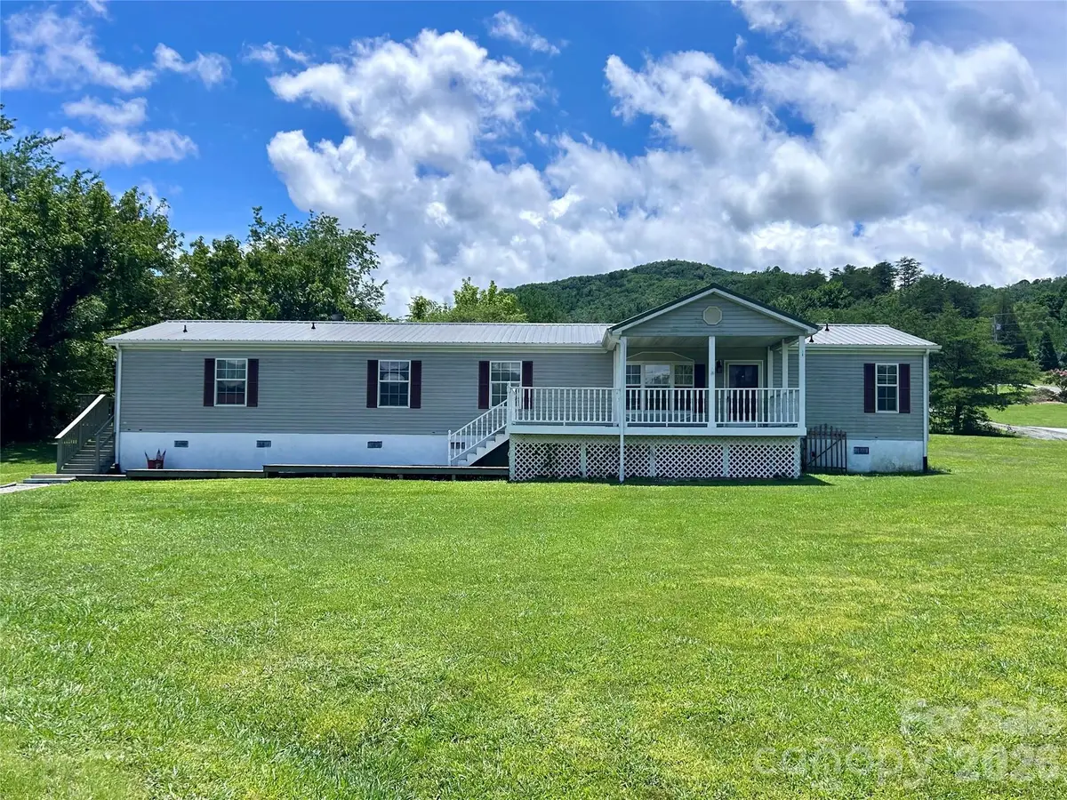 755 Fairview Loop, Hot Springs, NC 28743 - #1