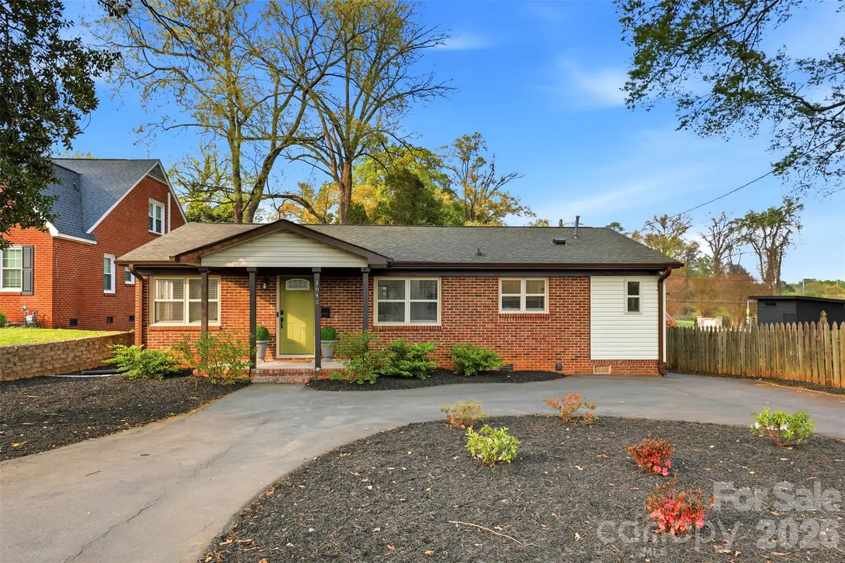 1642 Washington Avenue, Charlotte, NC 28216 - #1