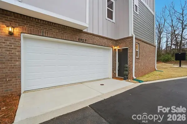 8927 Sharonbrook Drive, Charlotte, NC 28210