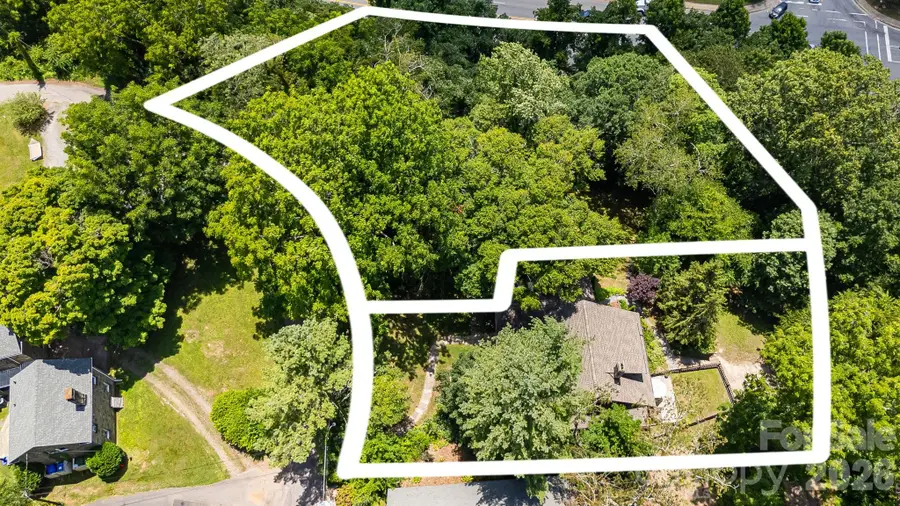 25 B Saint Dunstans Circle, Asheville, NC 28803 - #3