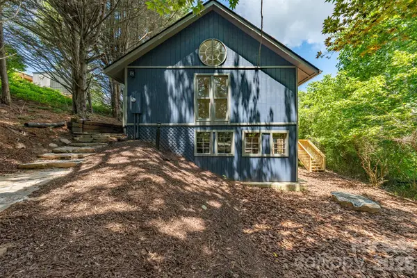 366 Cabin Hollow Drive, Marshall, NC 28753