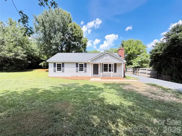 6912 Fieldlark Lane, Charlotte, NC 28227