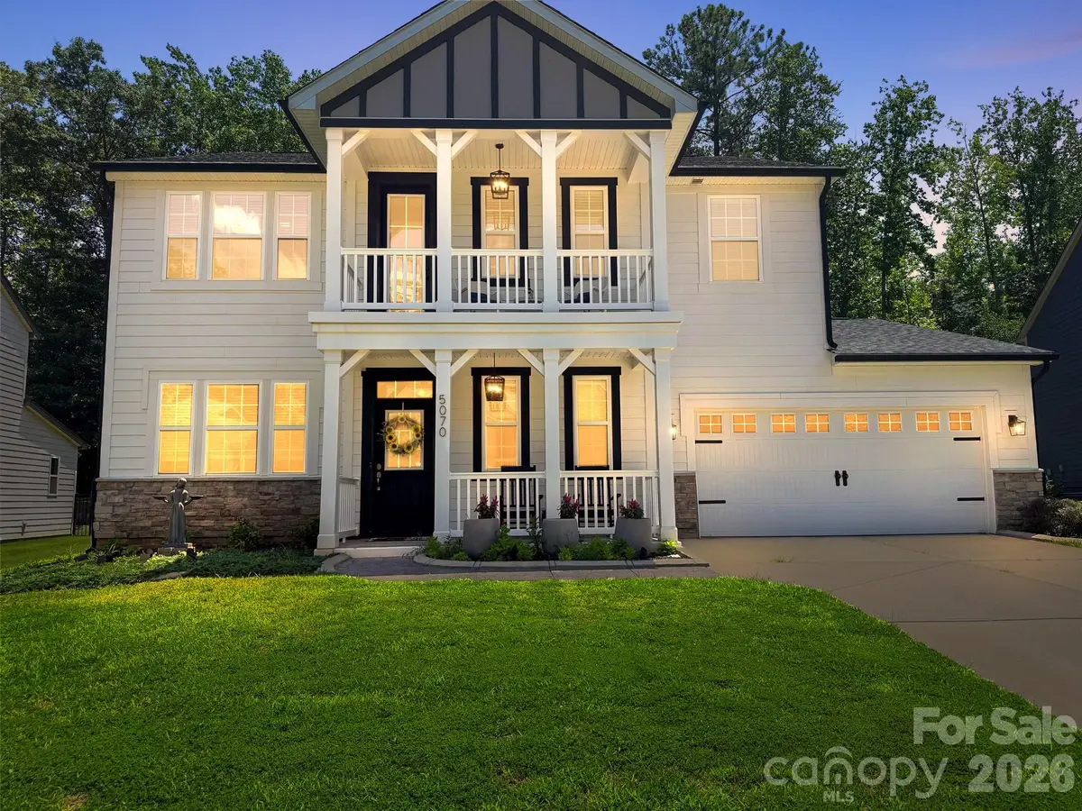 5070 Watersail Way, Lake Wylie, SC 29710 - #1