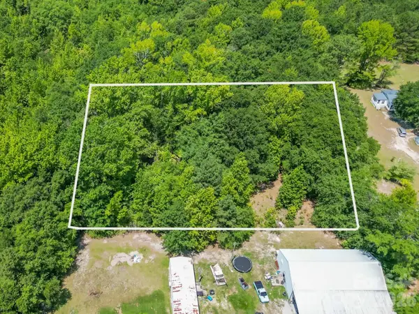 72 Thurman Garage Lane, Jefferson, SC 29718