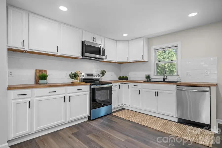 3028 Morganton Boulevard, Lenoir, NC 28645 - #3