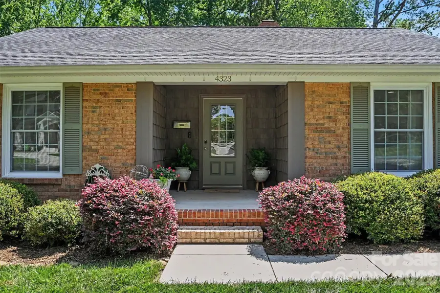 4323 Emory Lane, Charlotte, NC 28211 - #2