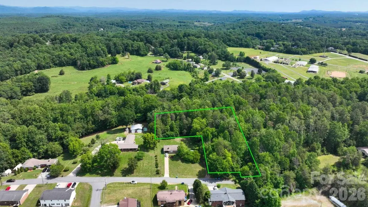 215 Charles Avenue, Morganton, NC 28655 - #1