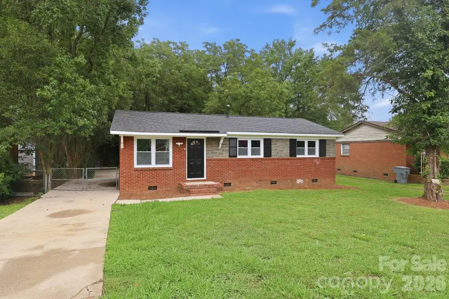 9430 Trinity Road, Charlotte, NC 28216 - #2