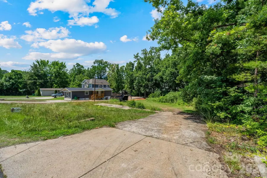 5008 Victoria Avenue, Charlotte, NC 28269 - #2