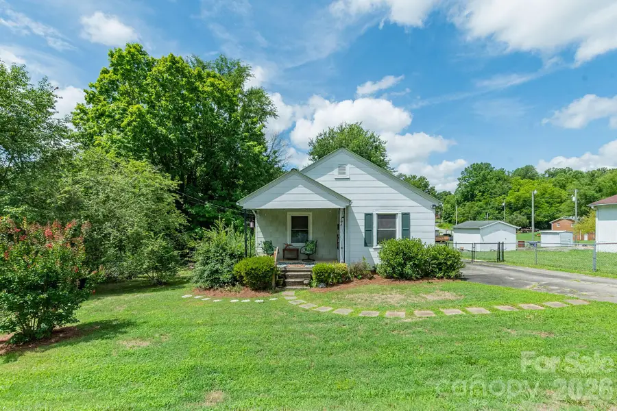 303 Mendota Avenue, Lexington, NC 27292 - #3
