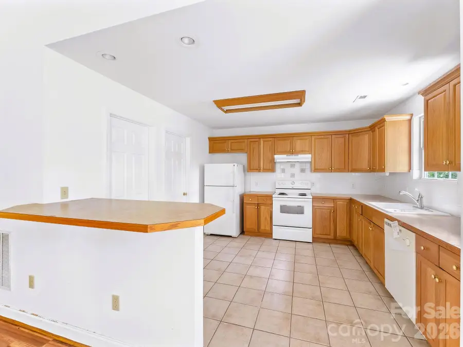 269 Pinewood Knoll Drive, Hendersonville, NC 28739 - #3