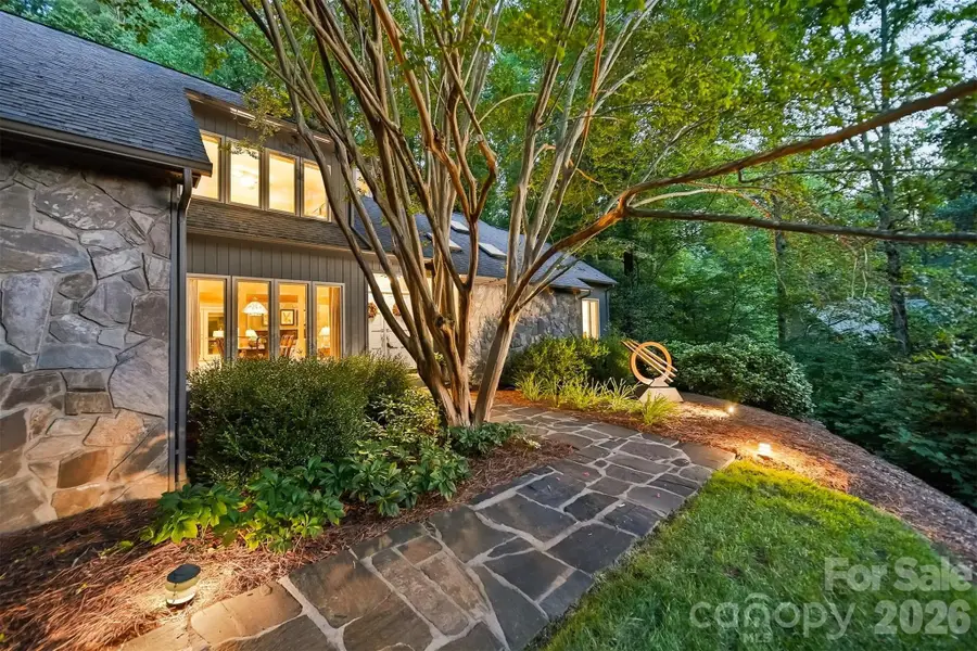 414 Stonecroft Drive Se, Lenoir, NC 28645 - #2