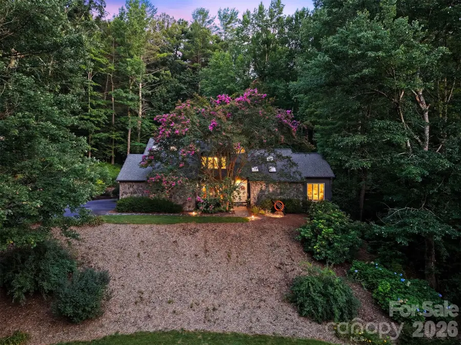 414 Stonecroft Drive Se, Lenoir, NC 28645 - #3
