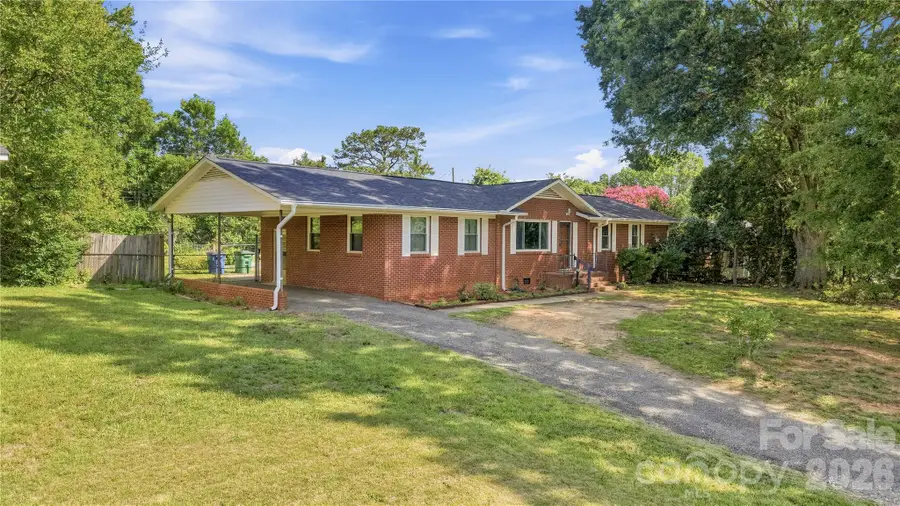 323 Meadowbrook Drive, Matthews, NC 28104 - #2