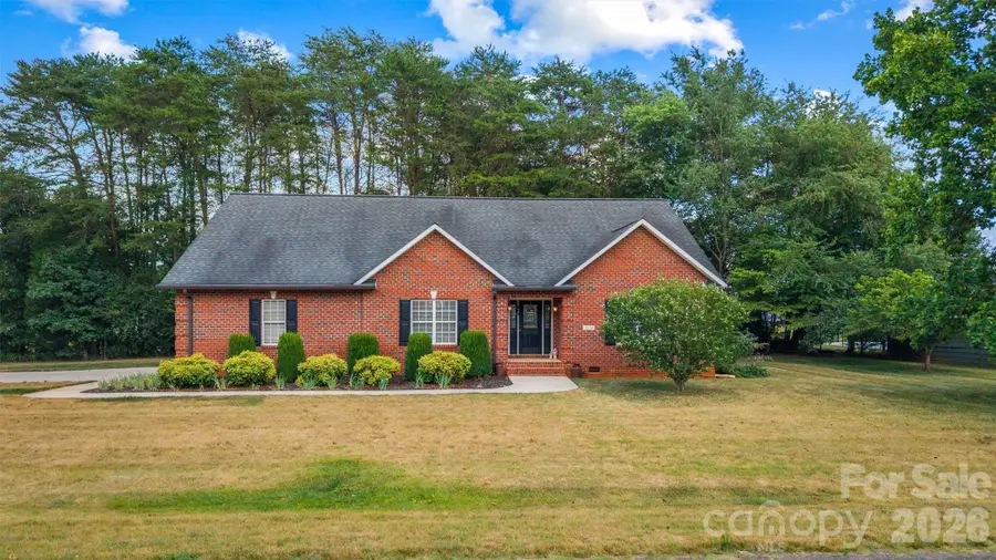 3656 Woodgreen Drive, Lincolnton, NC 28092 - #3