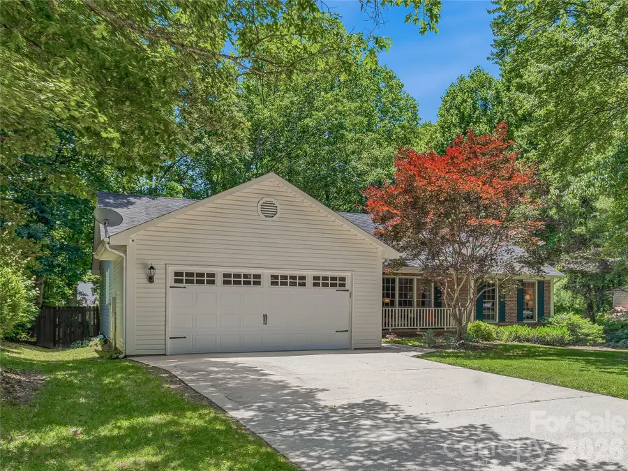 206 Southwood Court, Fletcher, NC 28732 - #2