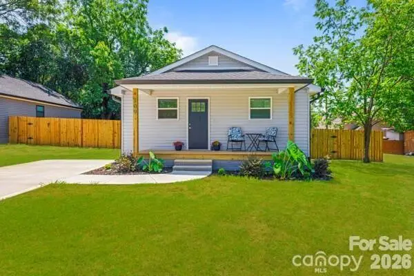 109 W Poplar Street W, Stanley, NC 28164