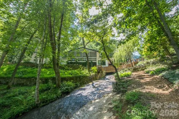 125 Little Willow Circle, Hendersonville, NC 28739