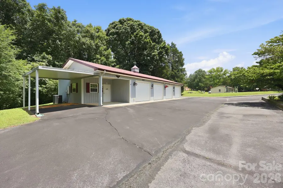811 E 22nd Street, Kannapolis, NC 28083 - #3