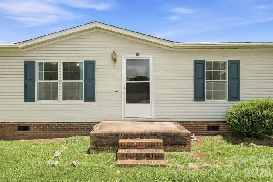 2299 Dellinger Drive, Newton, NC 28658 - #2