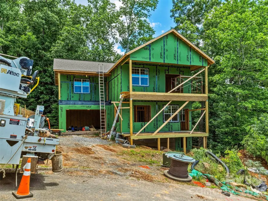 23 Village Overlook Loop, Swannanoa, NC 28778 - #2