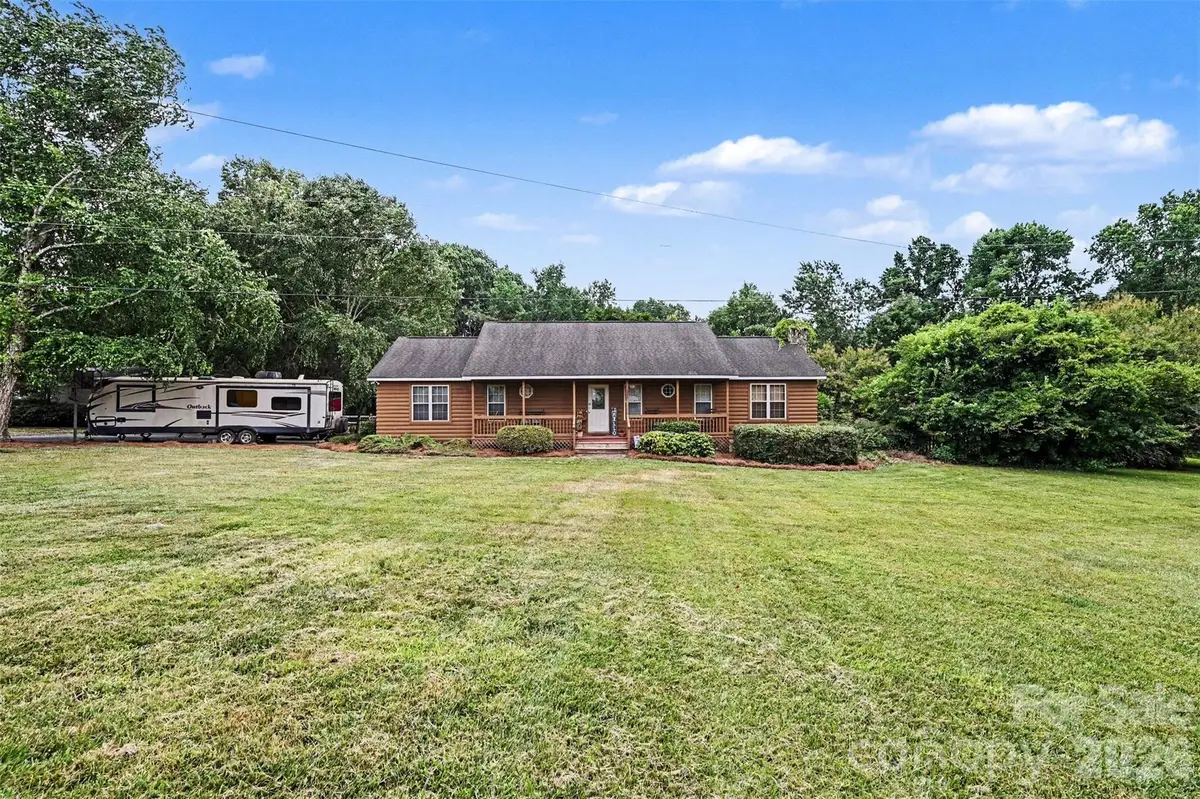 3999 Fincher Road, Matthews, NC 28104 - #1