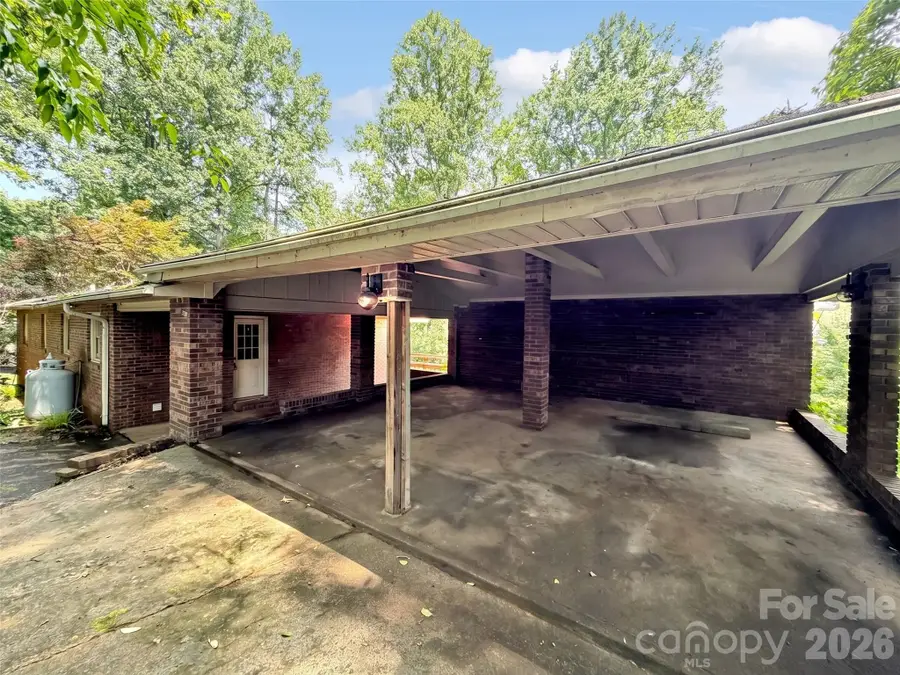 101 Cactus Loop, Sylva, NC 28779 - #3
