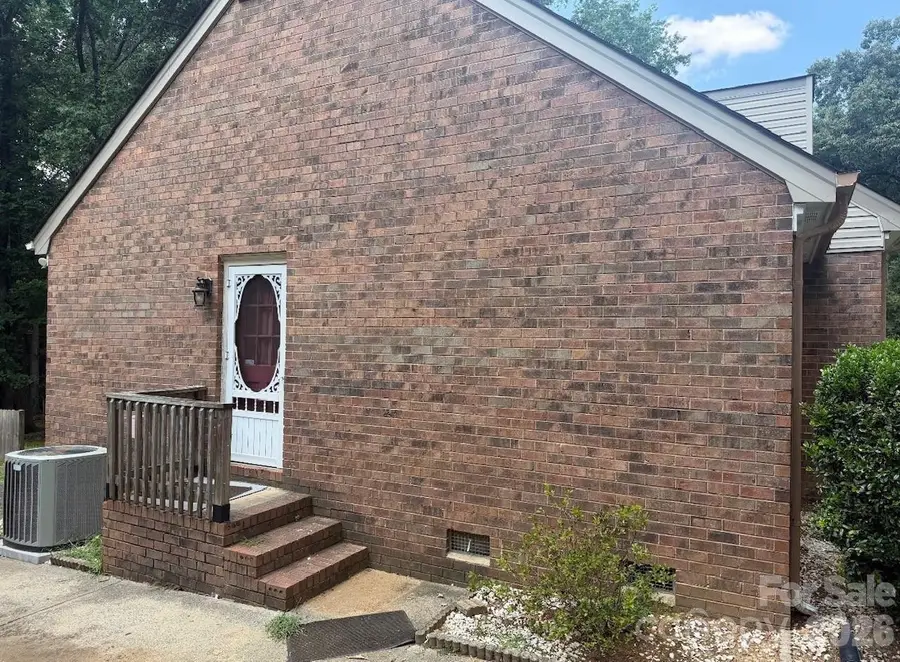 9112 Hinson Drive, Matthews, NC 28105 - #2