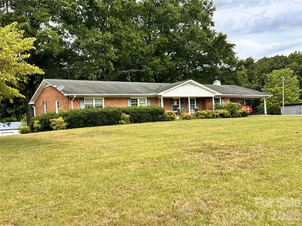 129 Woodvale Drive, Mocksville, NC 27028