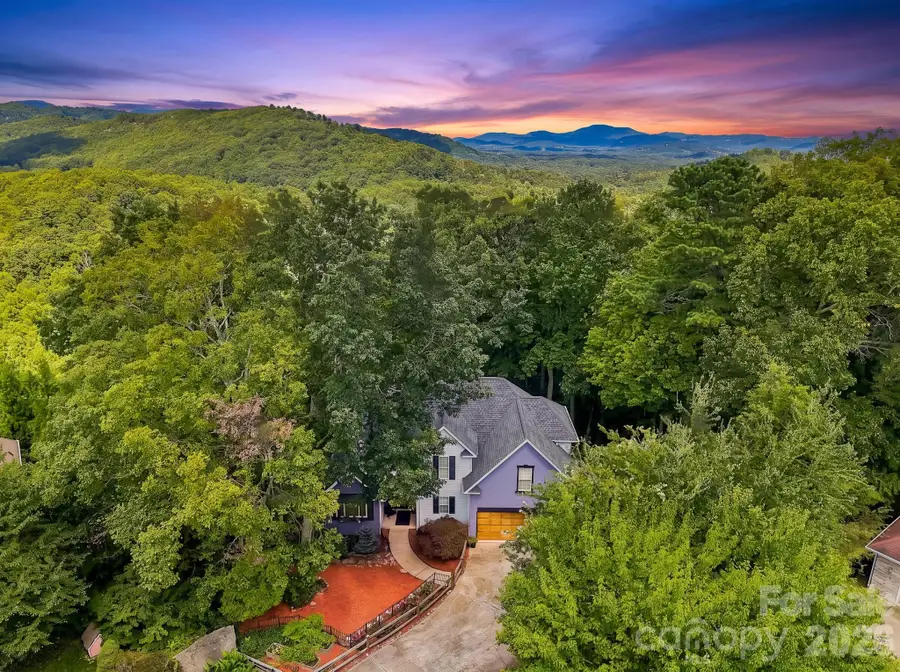 28 Secretariat Drive, Hendersonville, NC 28792 - #3