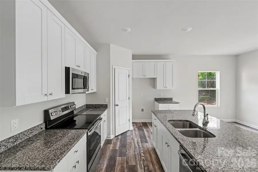 5146 Mark Drive Ne, Hickory, NC 28601 - #3