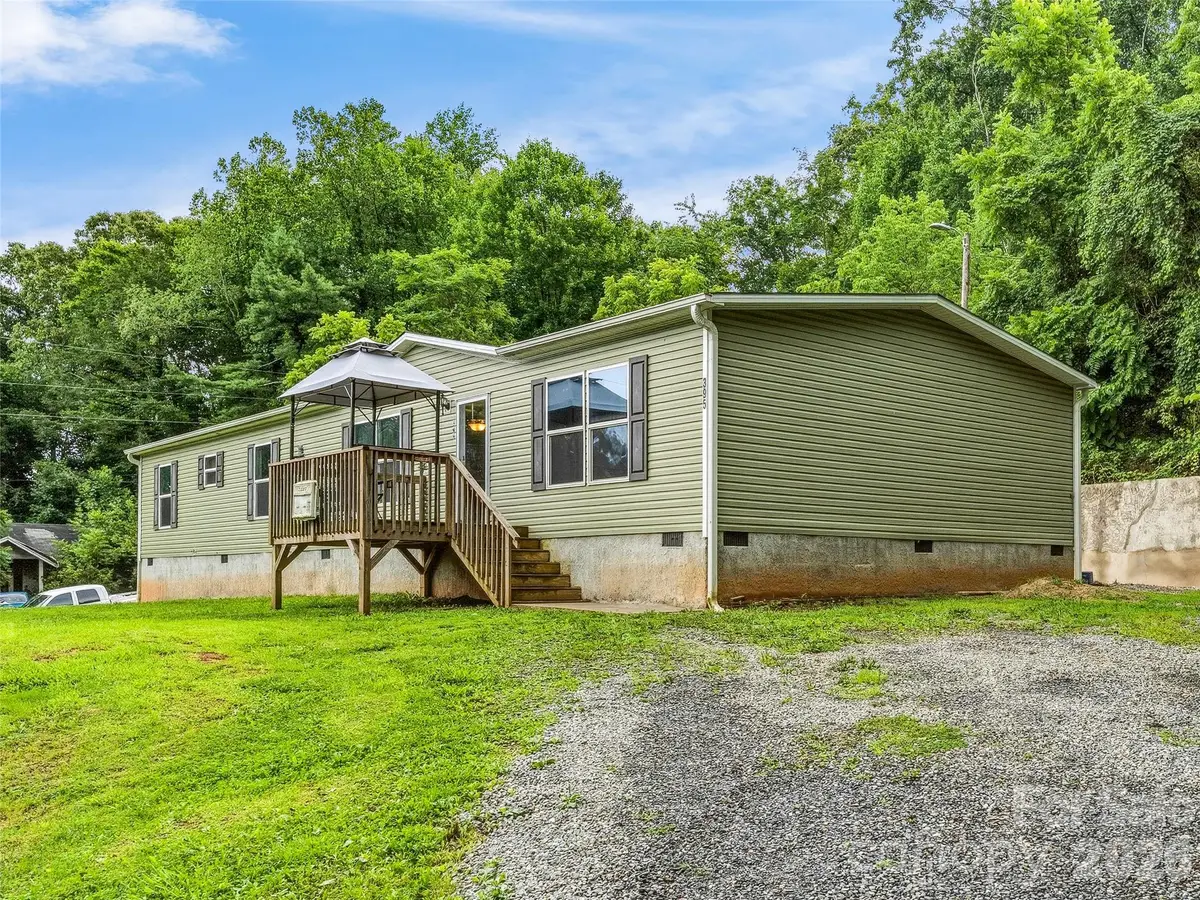 395 Old Us 19 23 Highway, Candler, NC 28715 - #1
