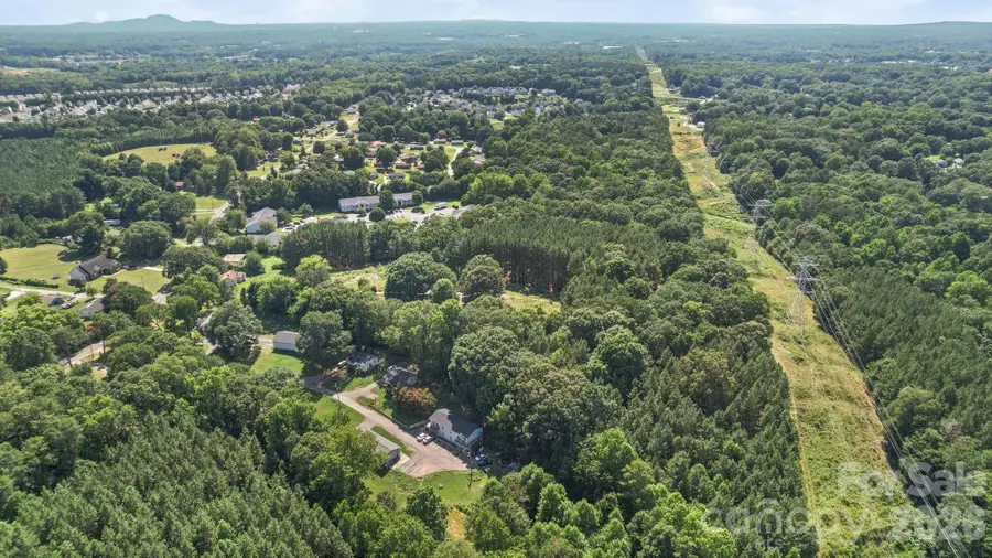 606 Robinson Clemmer Road, Dallas, NC 28034 - #2