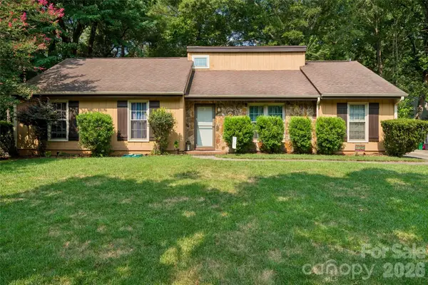 4737 Autumn Leaf Lane, Charlotte, NC 28277