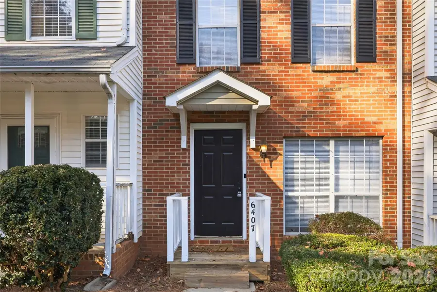 6407 Windsor Gate Lane, Charlotte, NC 28215 - #3