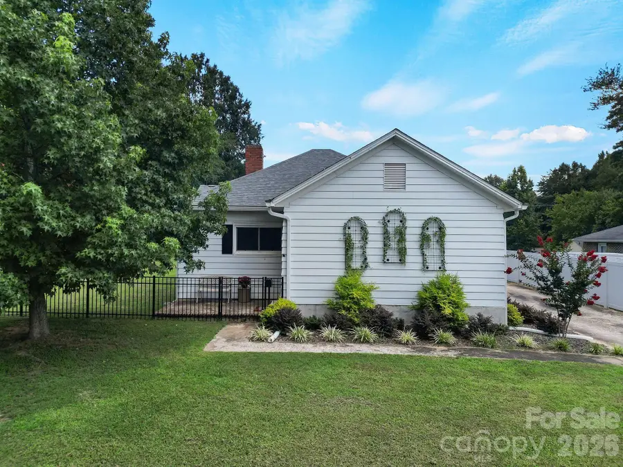 207 Faulkner Street, Clover, SC 29710 - #2