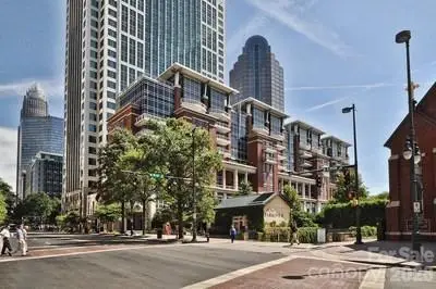 435 S Tryon Street #708, Charlotte, NC 28202 - #1