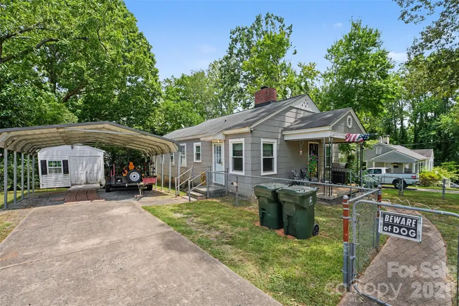 109 S Pine Street, Lowell, NC 28098 - #2