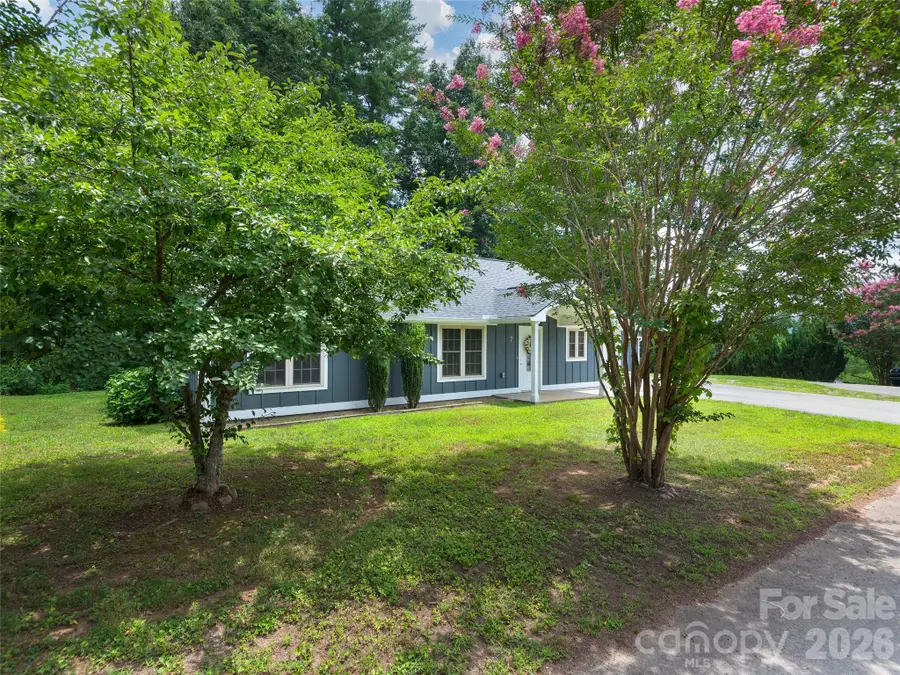 7 Mcgee Ridge Road, Fairview, NC 28730 - #2