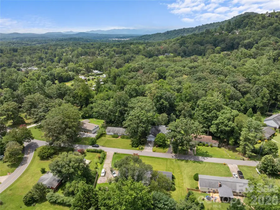 8 Keasler Road, Asheville, NC 28805 - #2