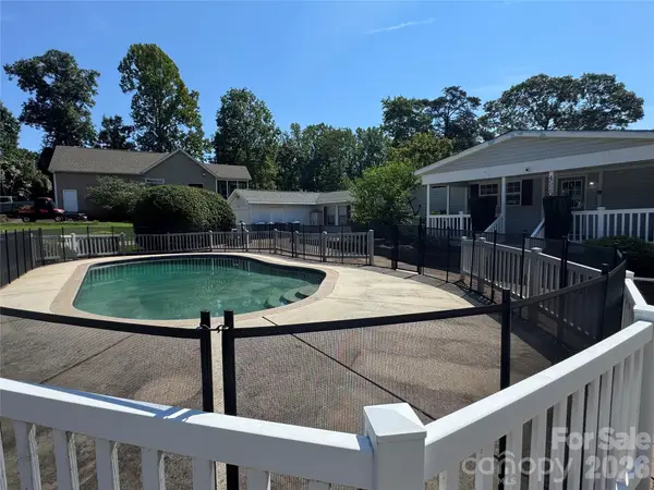 4520 Lake Drive, Sherrills Ford, NC 28673