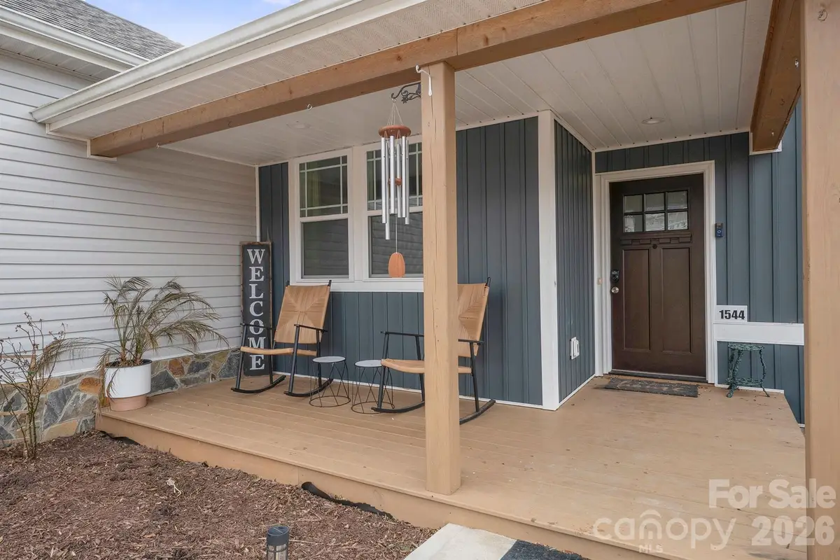 1544 Farmington Hills Drive, Conover, NC 28613 - #1