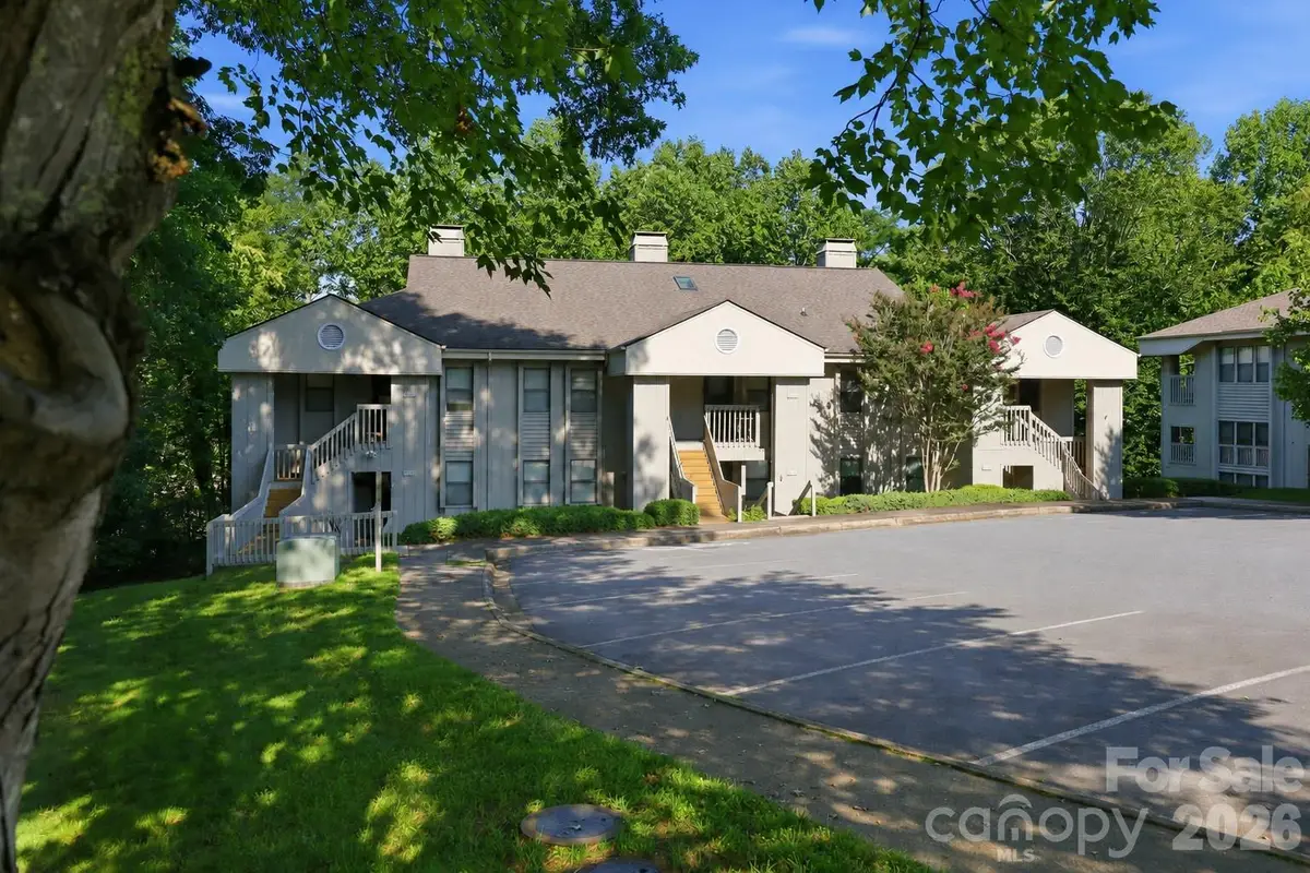 1503 Abbey Circle, Asheville, NC 28805 - #1