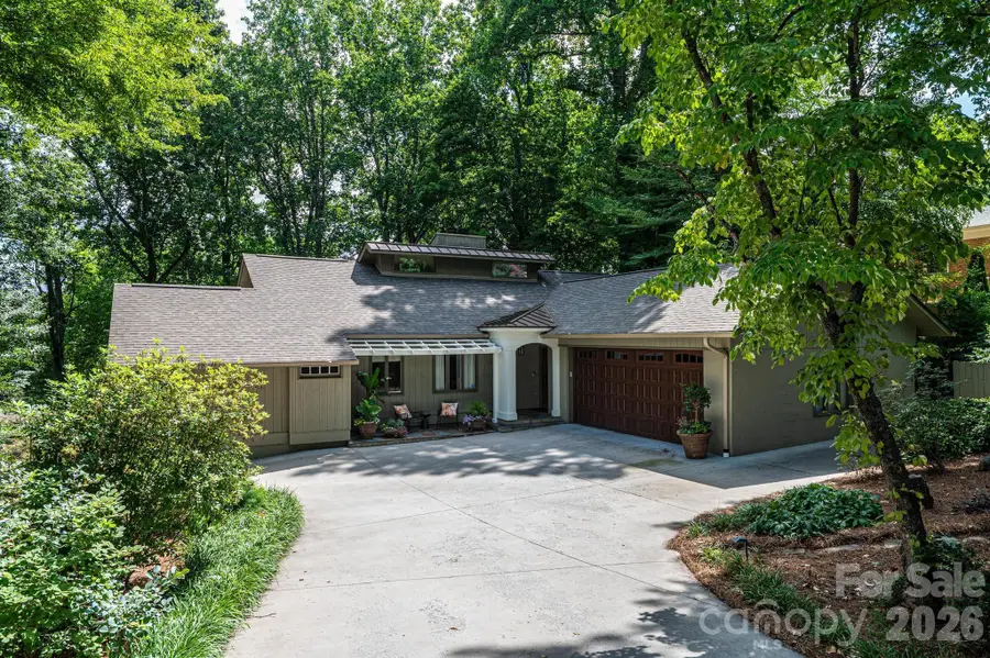 2028 10th Street Boulevard Nw, Hickory, NC 28601 - #2