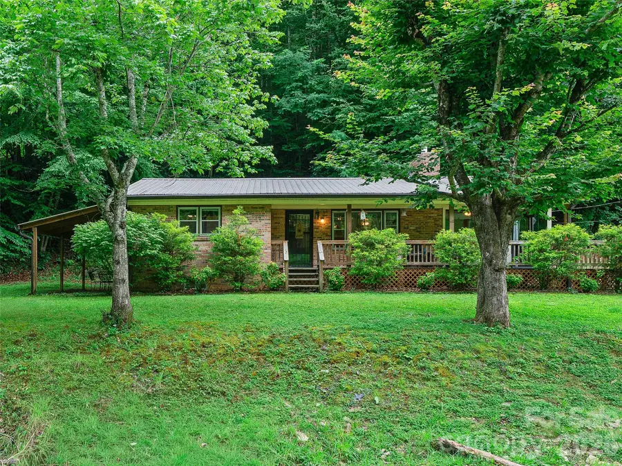 915 Little Creek Road, Burnsville, NC 28714 - #2