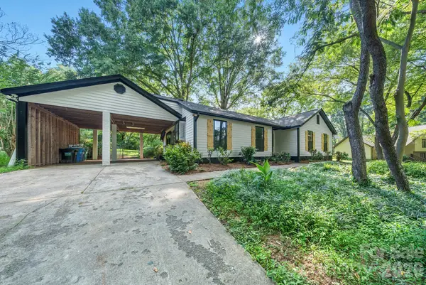 4739 Squirrel Nest Lane, Charlotte, NC 28227