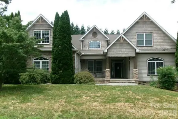 4 Sterling Oaks Drive, Fletcher, NC 28732