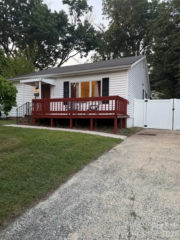 4220 Harvard Avenue, Greensboro, NC 27407