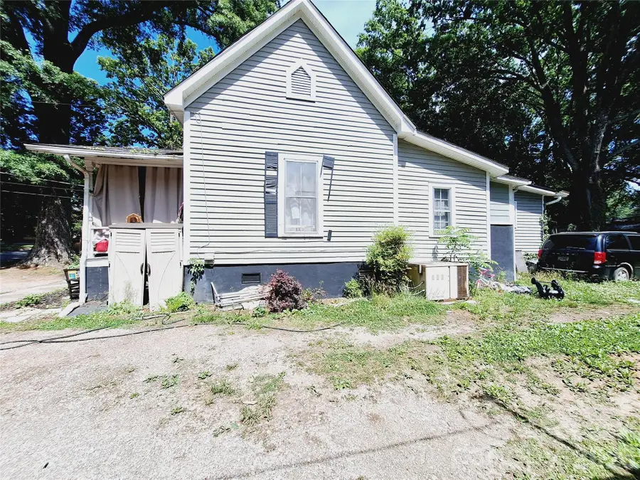 632 Wood Street, Statesville, NC 28677 - #2
